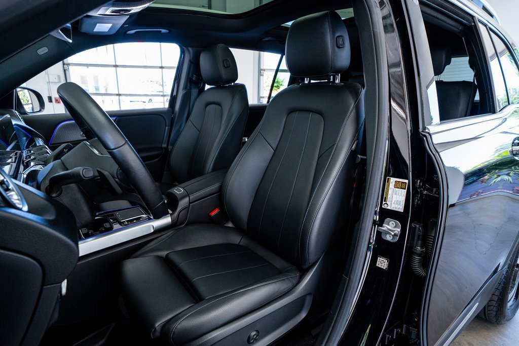 Used 2023 Mercedes-Benz EQB 350 4MATIC SUV w/ Exclusive Package image 39