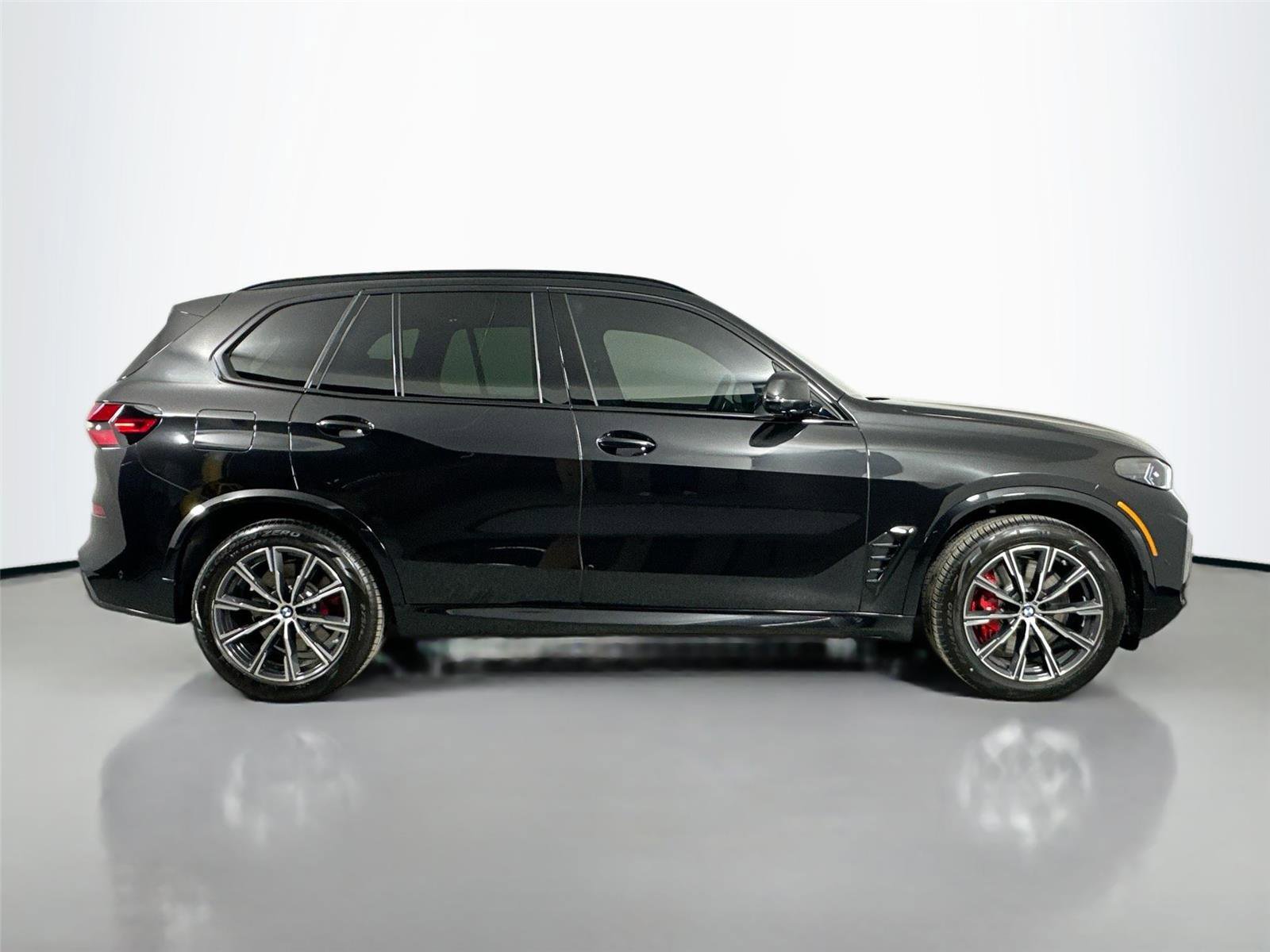 New 2026 BMW X5 xDrive50e AWD/4WD image 4