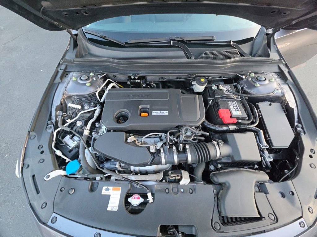 Certified 2019 Honda Accord Touring image 9