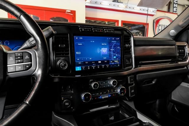 Used 2023 Ford F350 Lariat w/ Lariat Ultimate Package AWD/4WD image 26