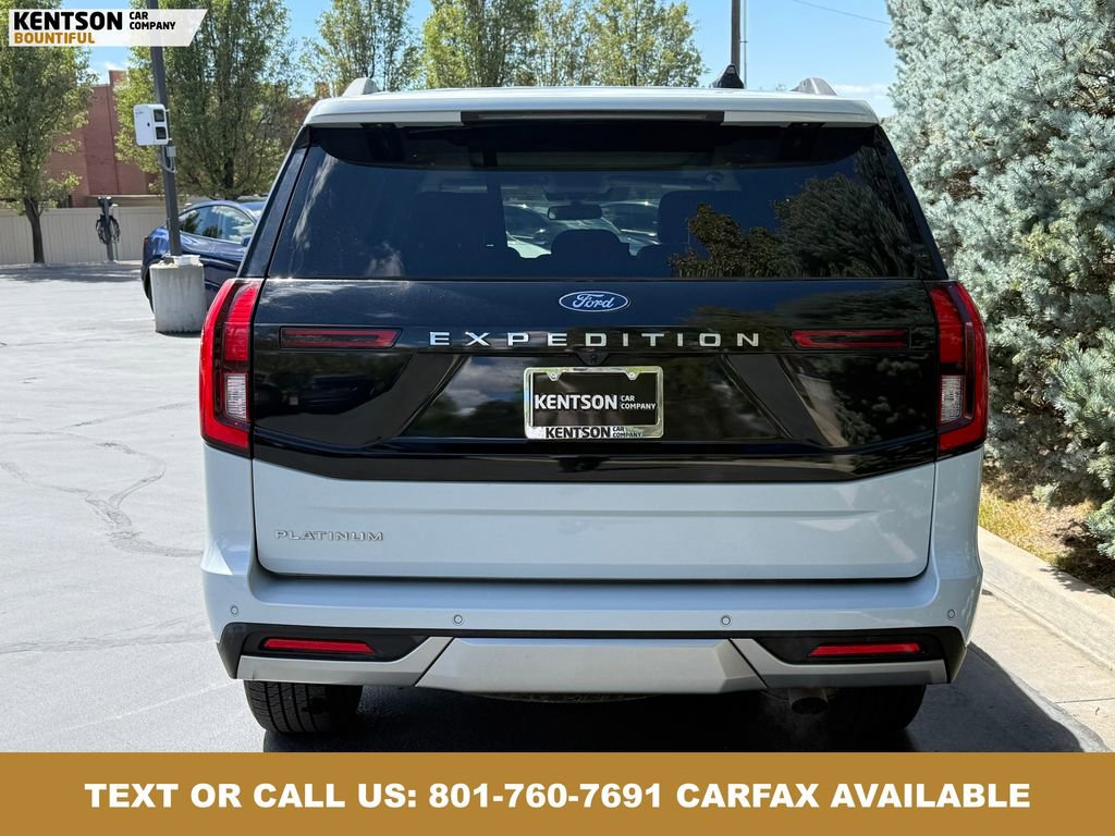 Used 2025 Ford Expedition Platinum image 7