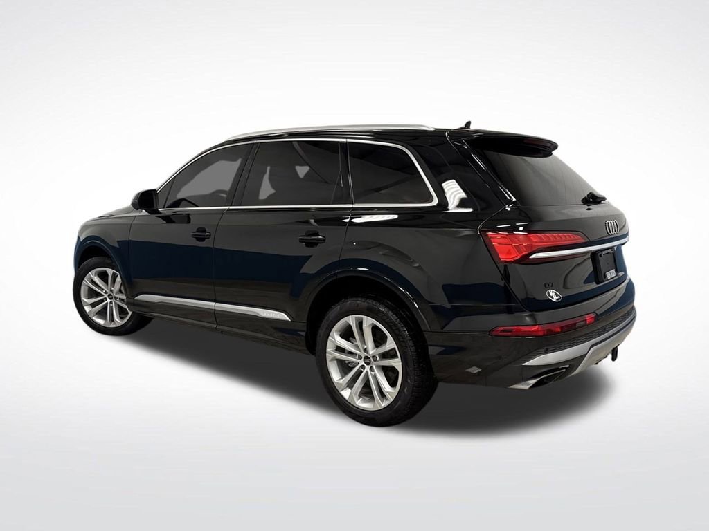 Used 2025 Audi Q7 3.0T Prestige w/ Prestige Package image 3