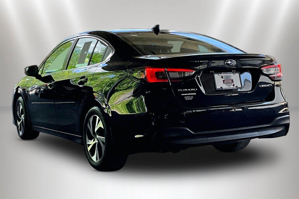 Certified 2022 Subaru Legacy Premium AWD/4WD image 4