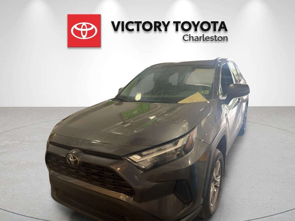 Used 2024 Toyota RAV4 XLE w/ Convenience Package AWD/4WD image 6
