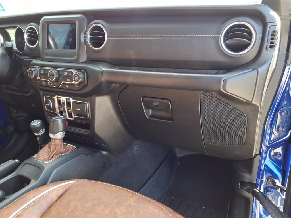 Used 2019 Jeep Wrangler Unlimited Sahara image 6