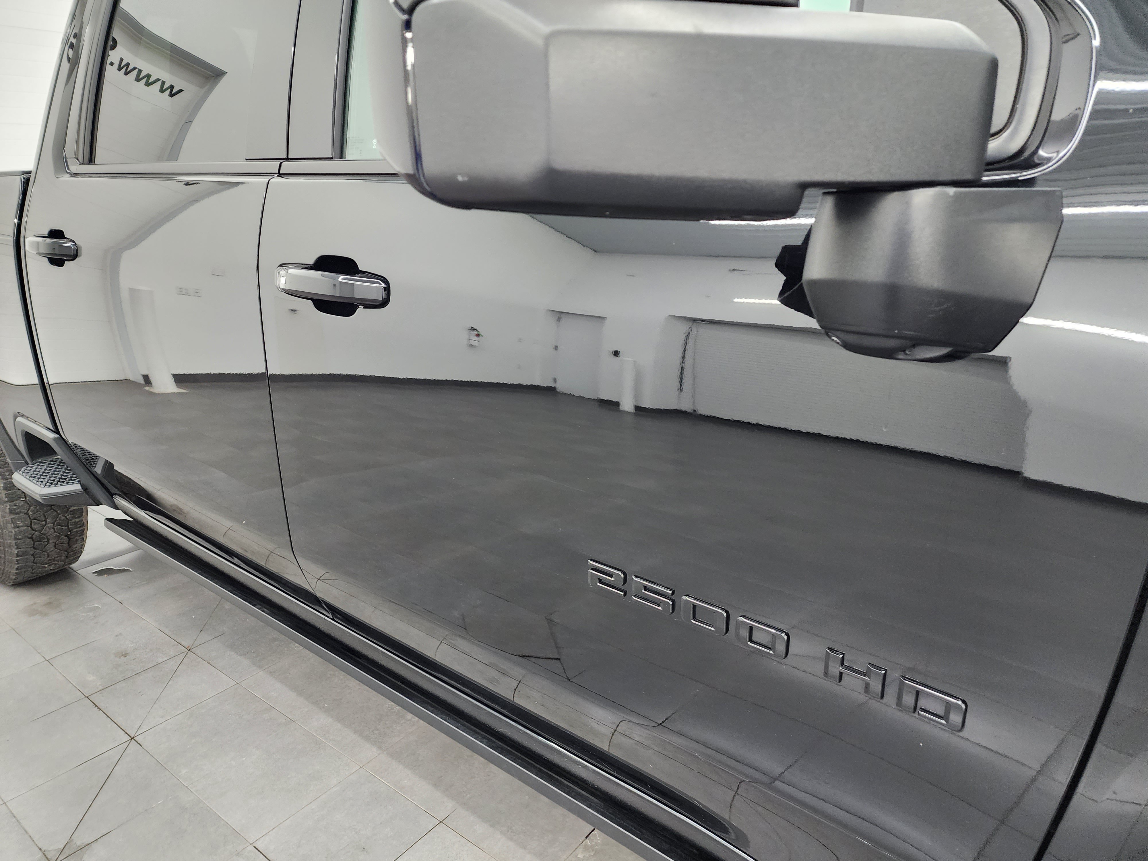 Used 2024 Chevrolet Silverado 2500 LTZ w/ LTZ Plus Package AWD/4WD image 26