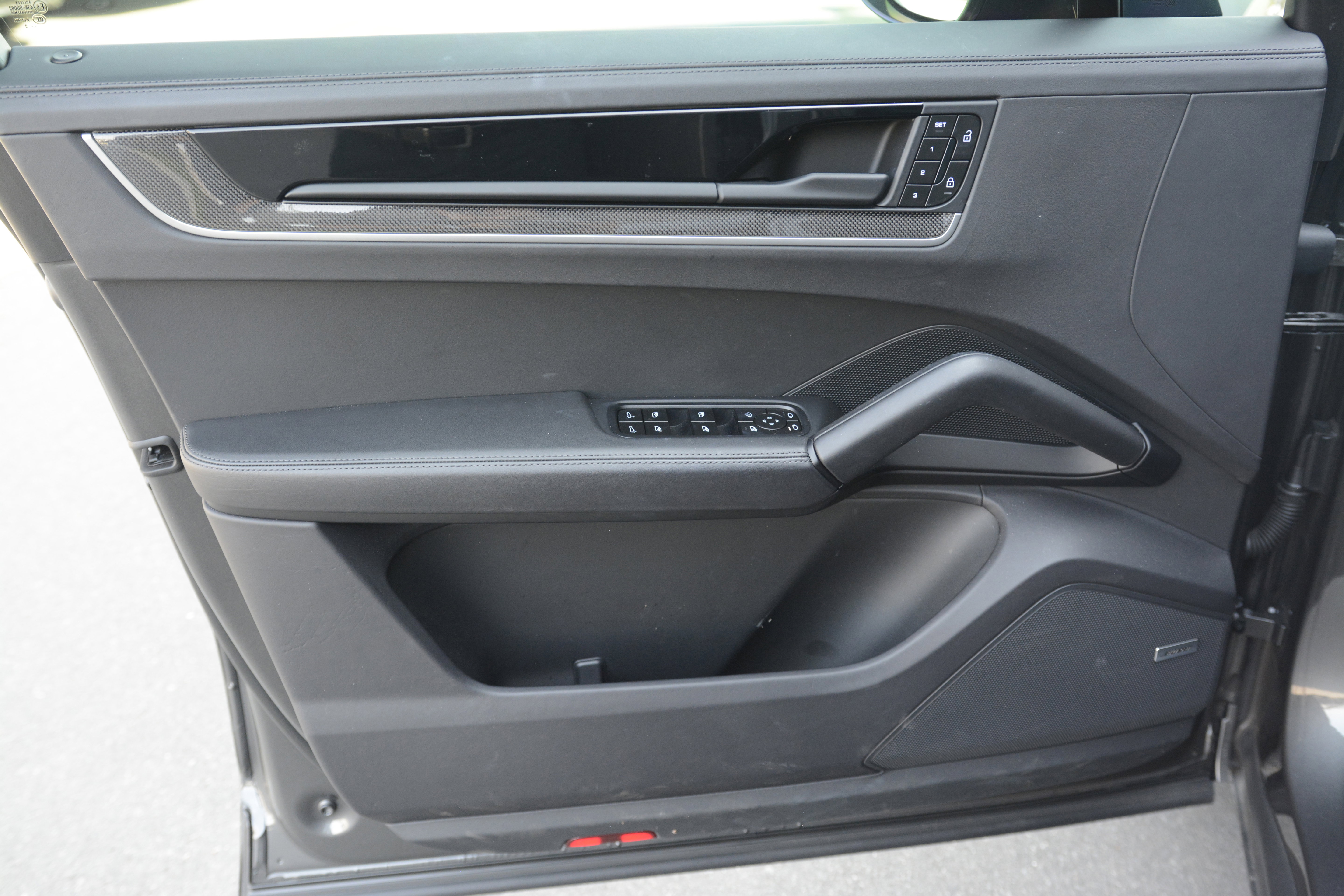 Certified 2024 Porsche Cayenne S AWD/4WD image 13