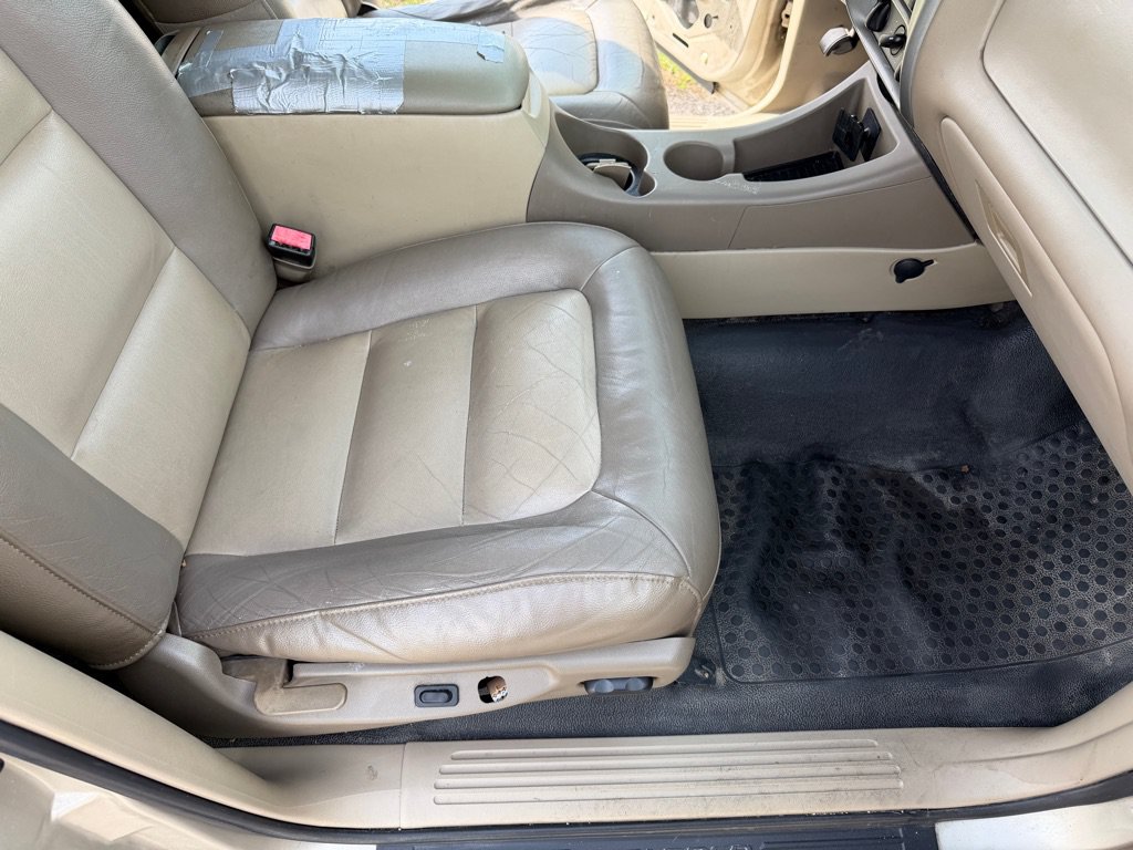 Used 2004 Ford Explorer Sport Trac XLT RWD image 10