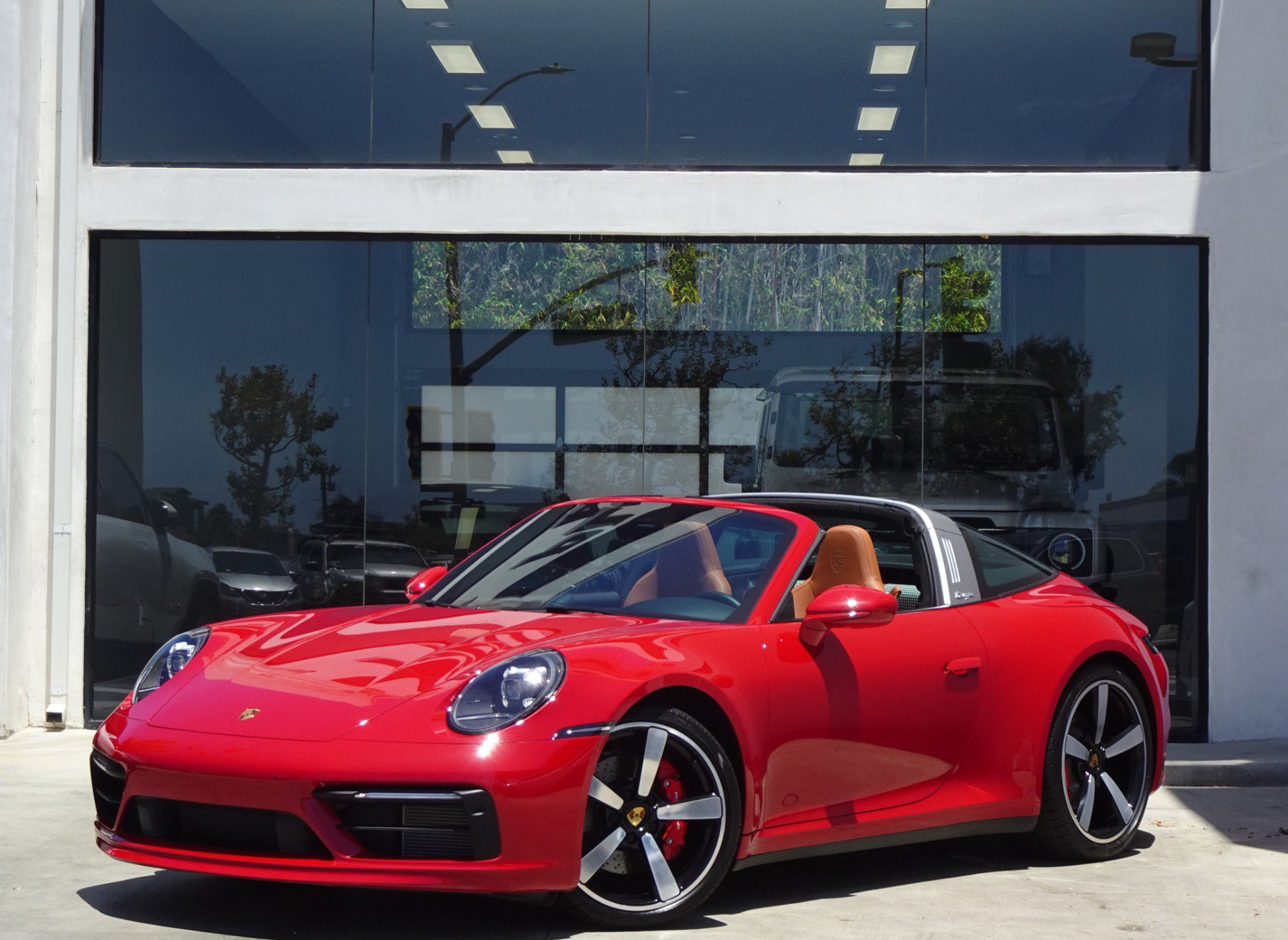 Used 2024 Porsche 911 Targa 4S AWD/4WD image 12
