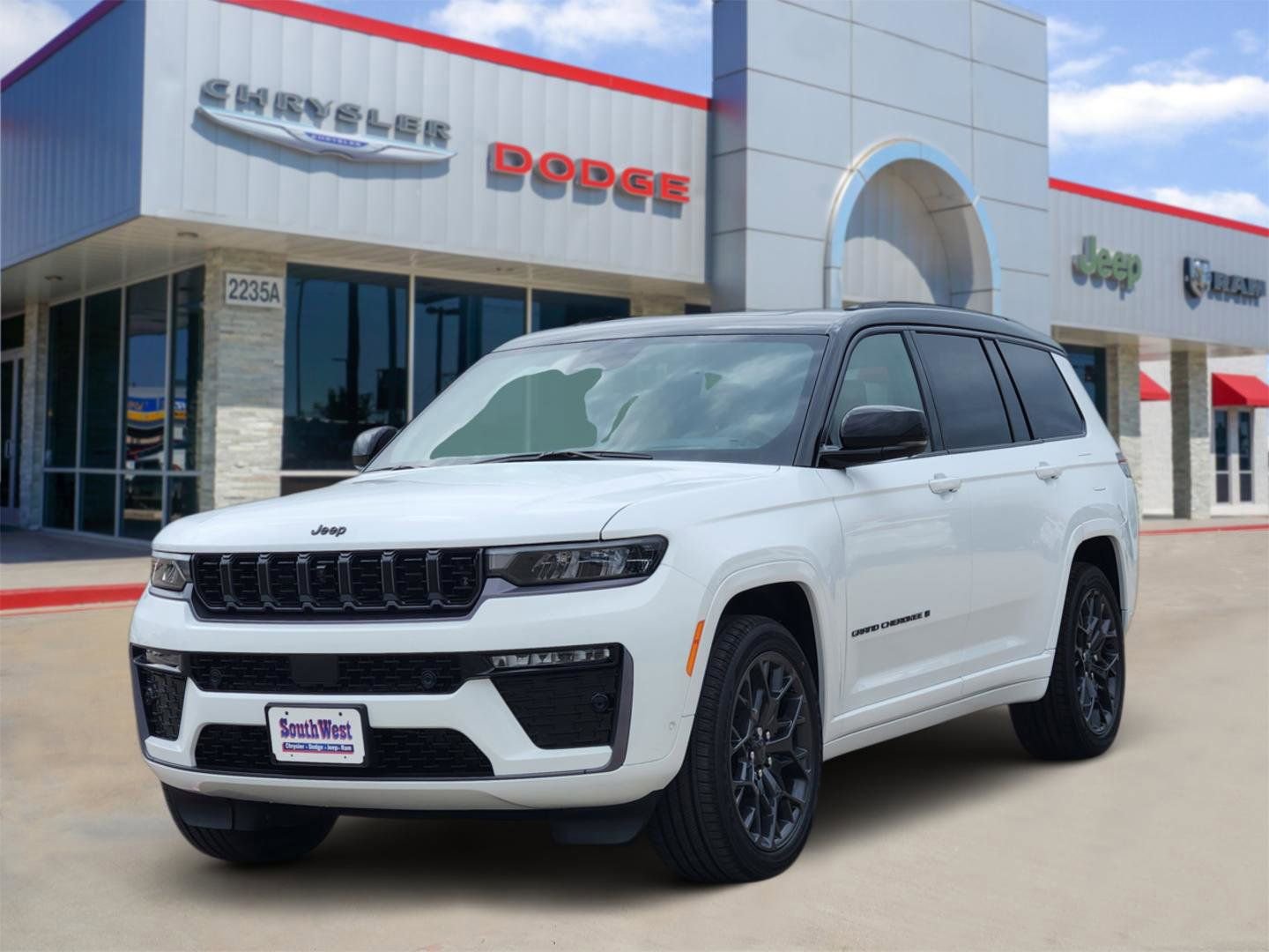 New 2026 Jeep Grand Cherokee L Summit image 2