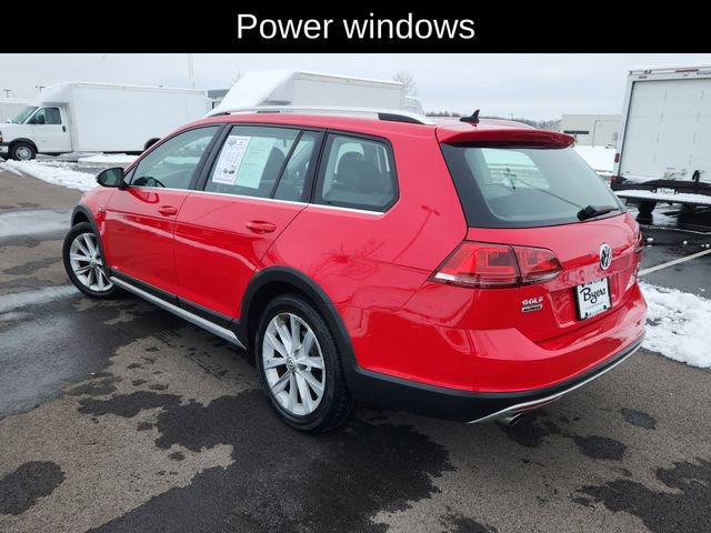 Used 2017 Volkswagen Golf Alltrack S image 5