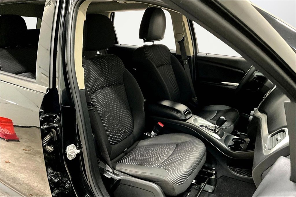Used 2015 Dodge Journey SXT w/ Flexible Seating Group image 26