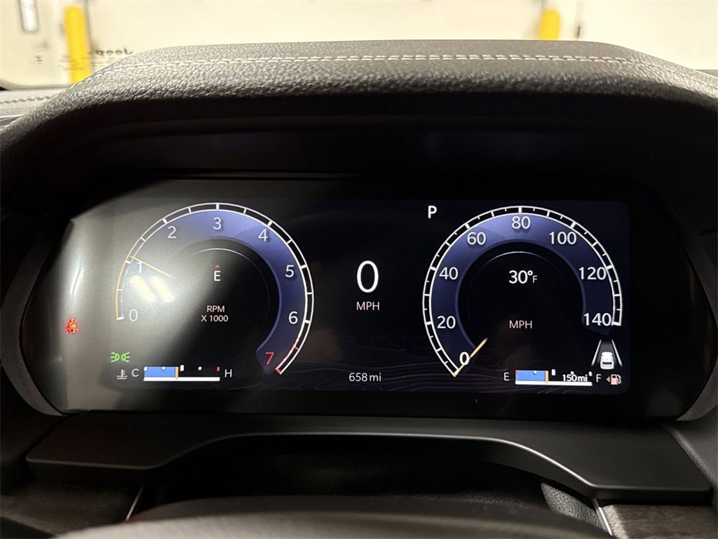 Used 2025 Jeep Grand Cherokee Limited image 11