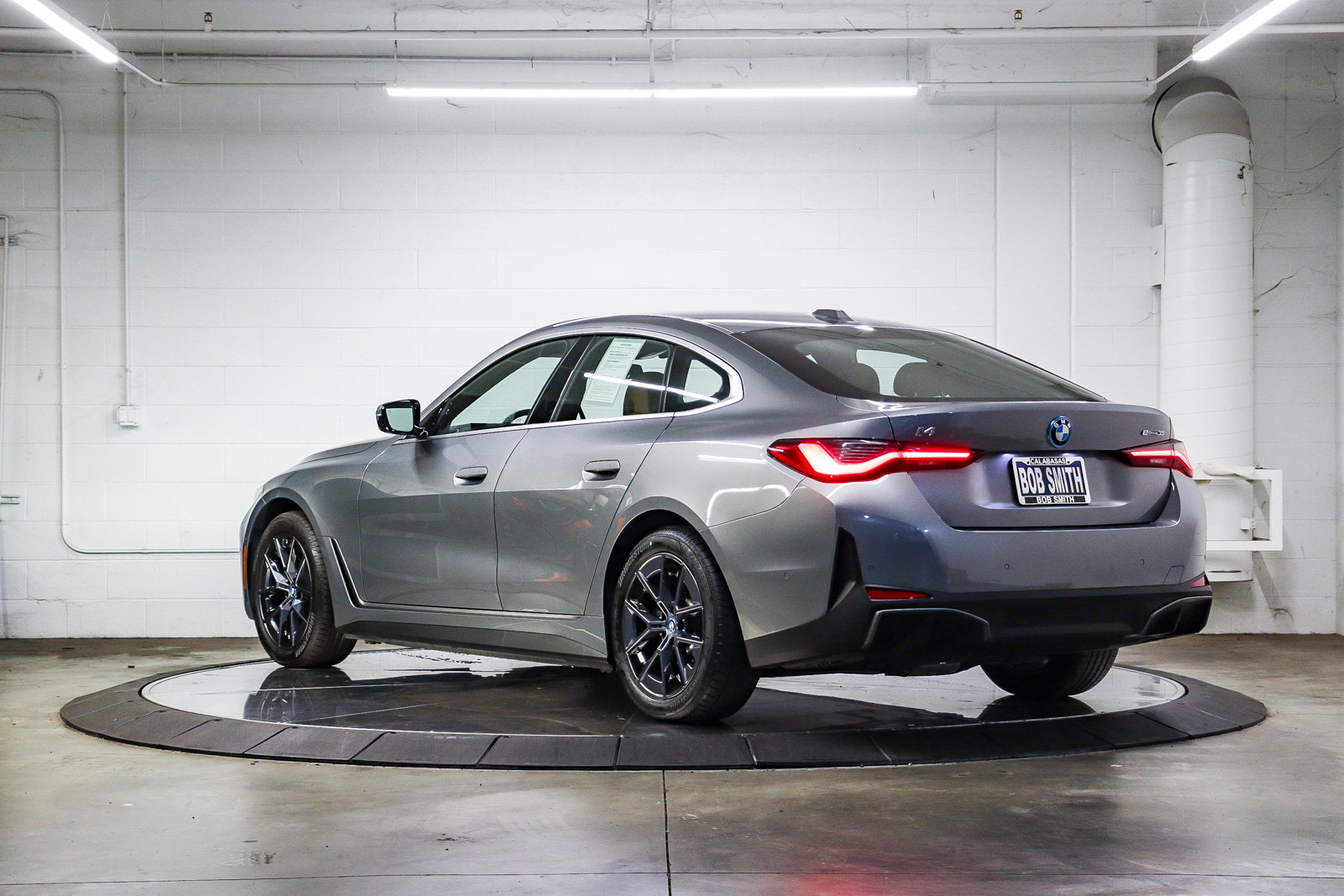 Used 2023 BMW i4 eDrive35 w/ Parking Assistance Package RWD image 4