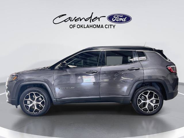 Used 2024 Jeep Compass Limited AWD/4WD image 5