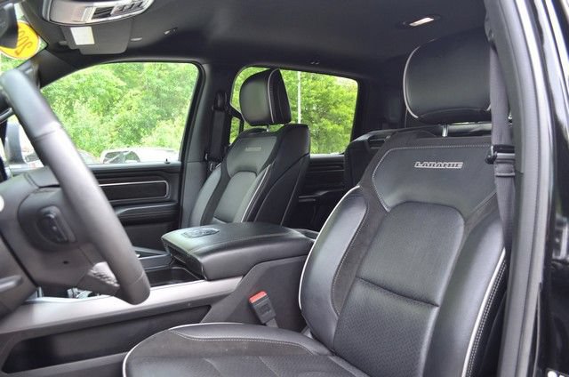 Used 2025 RAM 1500 Laramie AWD/4WD image 18