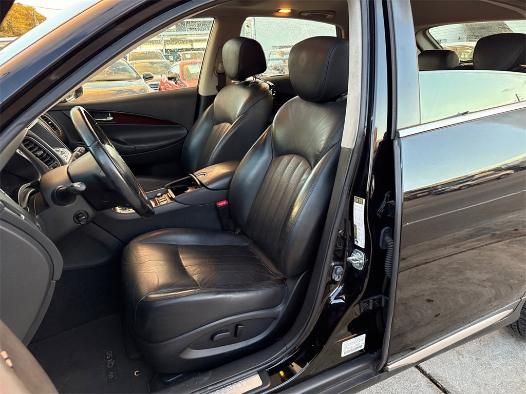 Used 2017 INFINITI QX50 AWD w/ Premium Plus Package image 14