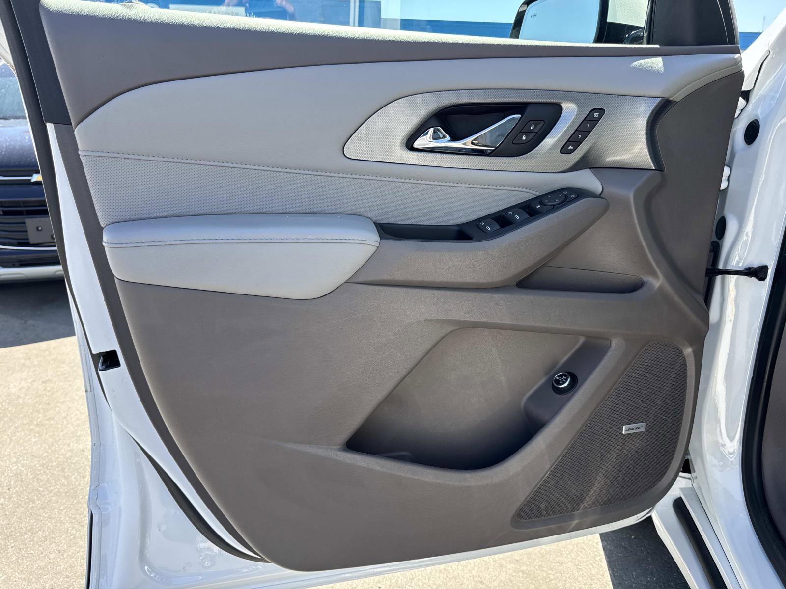 Used 2020 Chevrolet Traverse Premier image 13