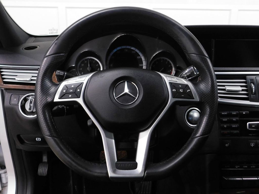 Used 2013 Mercedes-Benz E 350 4MATIC Sedan image 47