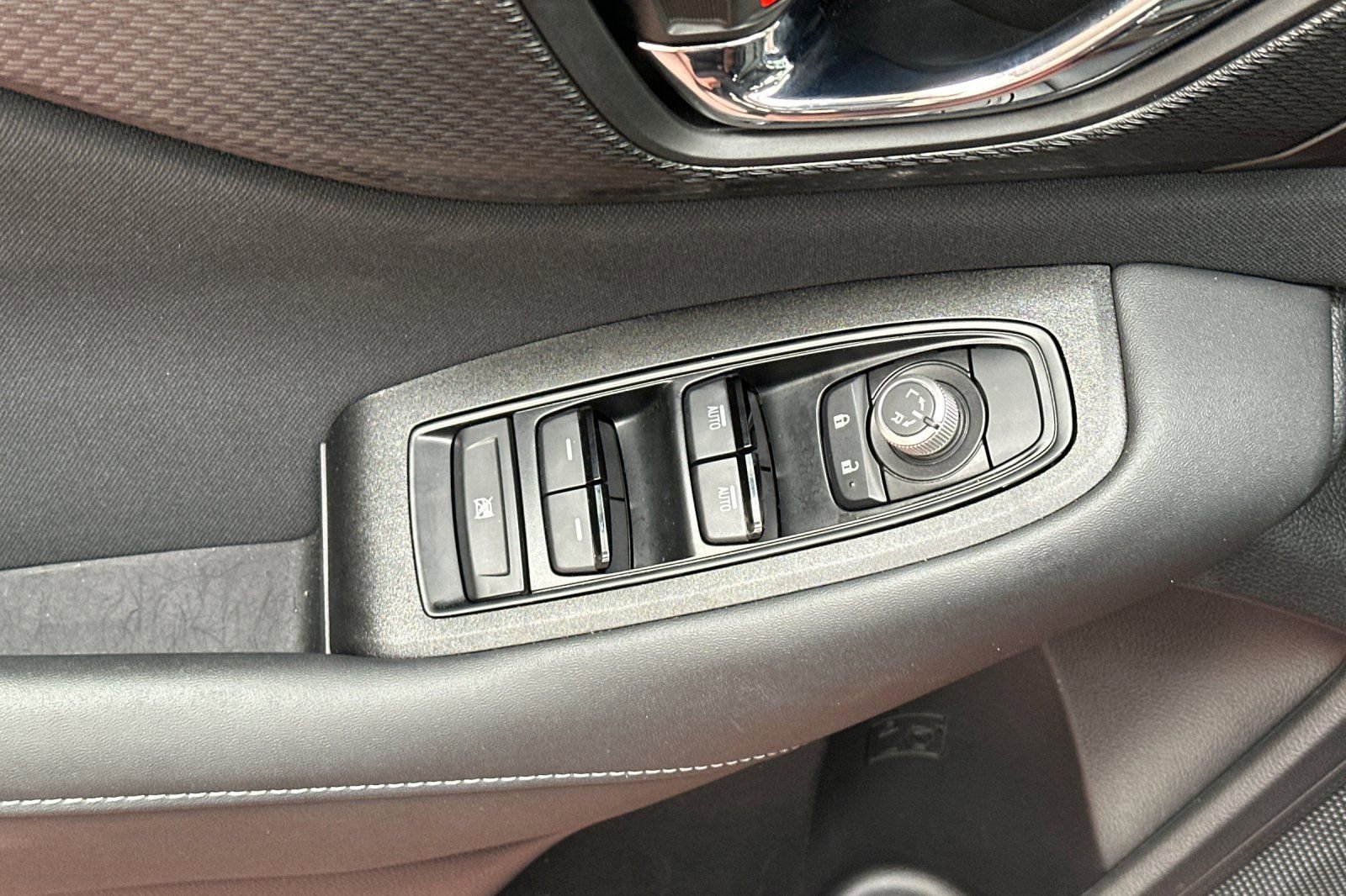 Used 2025 Subaru Legacy Premium image 15