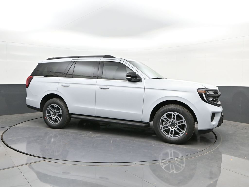 New 2026 Ford Expedition Active RWD image 17