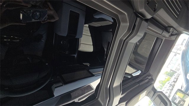 New 2025 GMC Hummer EV 2X image 29