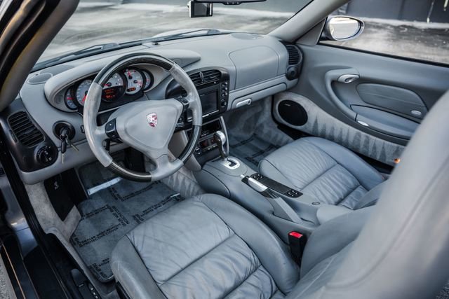 Used 2003 Porsche 911 Carrera image 3