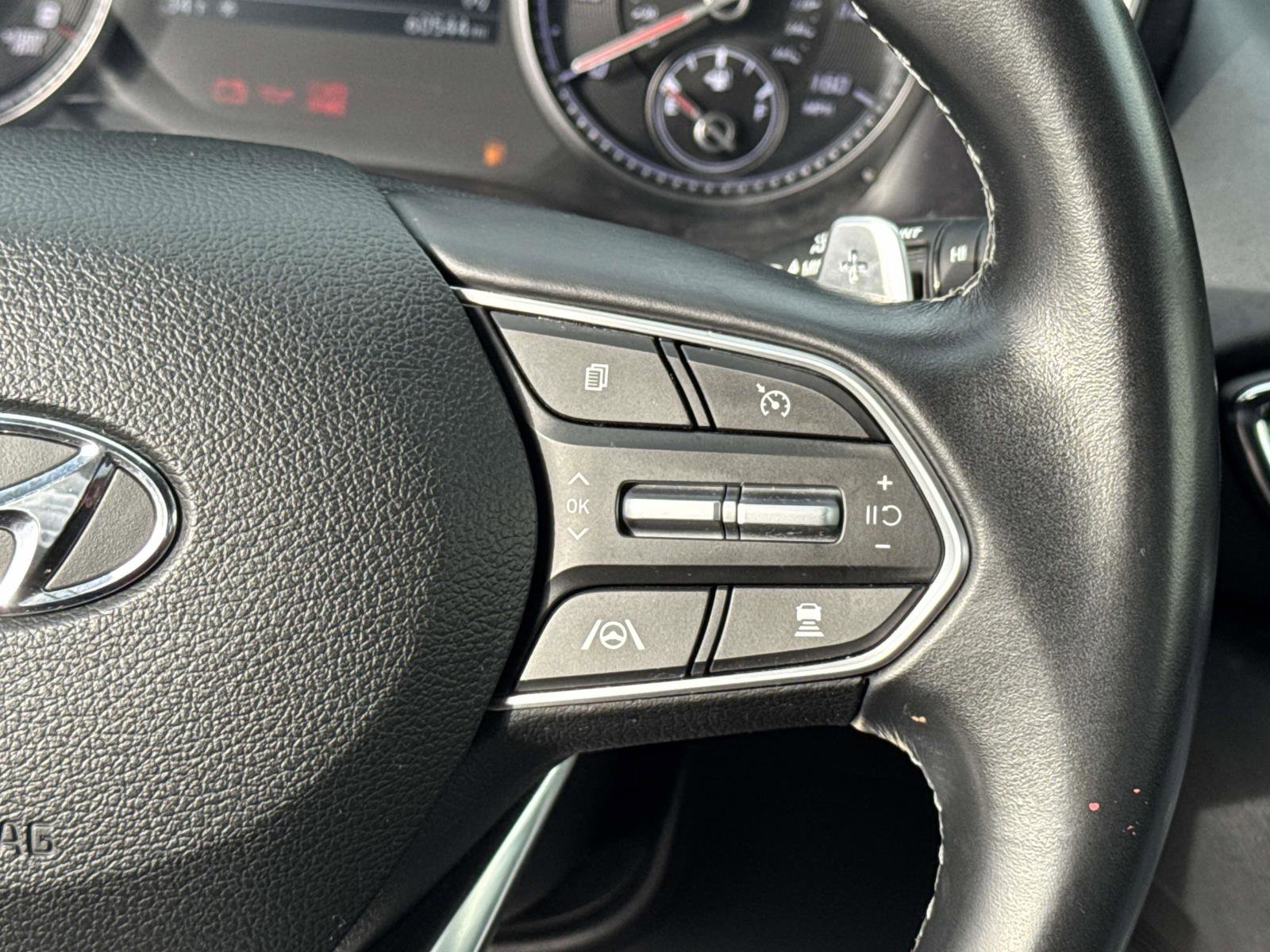 Used 2023 Hyundai Santa Fe SEL image 8