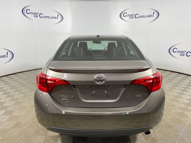 Certified 2018 Toyota Corolla SE w/ SE Premium Package FWD image 5