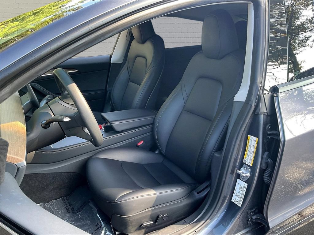 Used 2023 Tesla Model 3 Standard Range RWD image 16