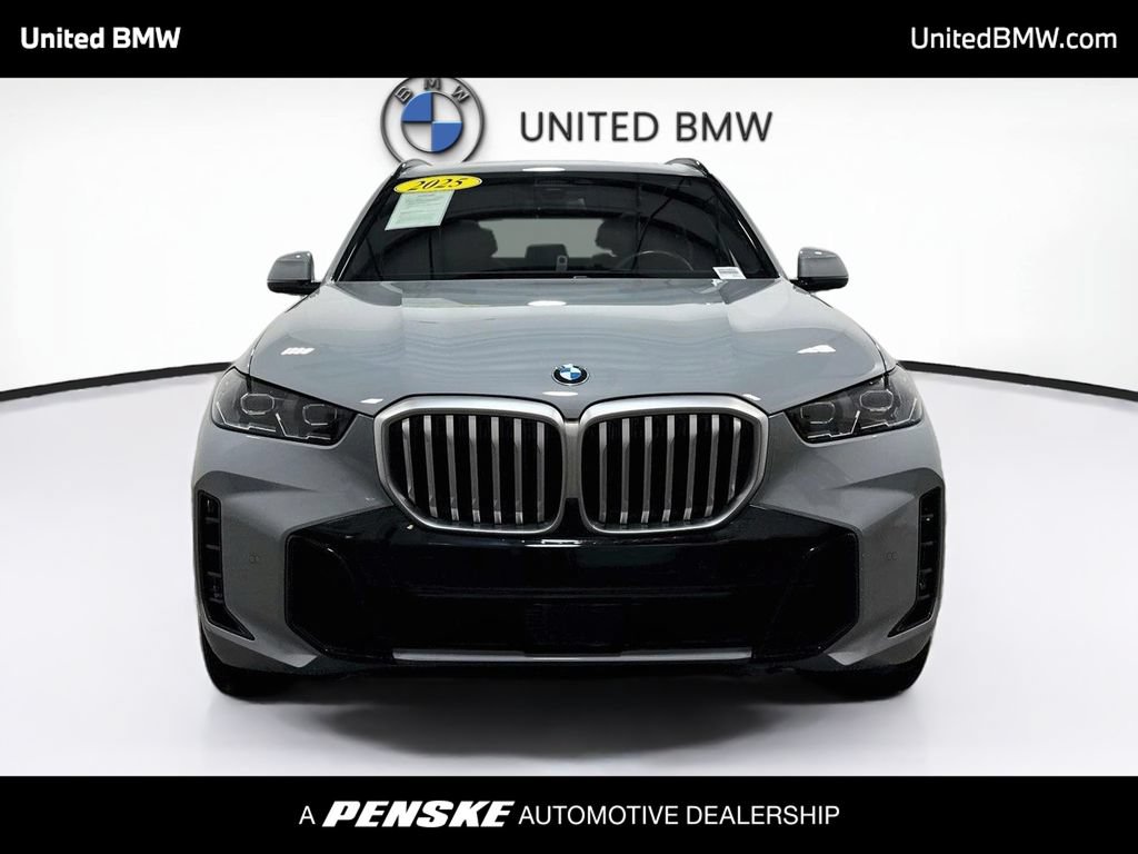 Certified 2025 BMW X5 sDrive40i w/ M Sport Package RWD image 2