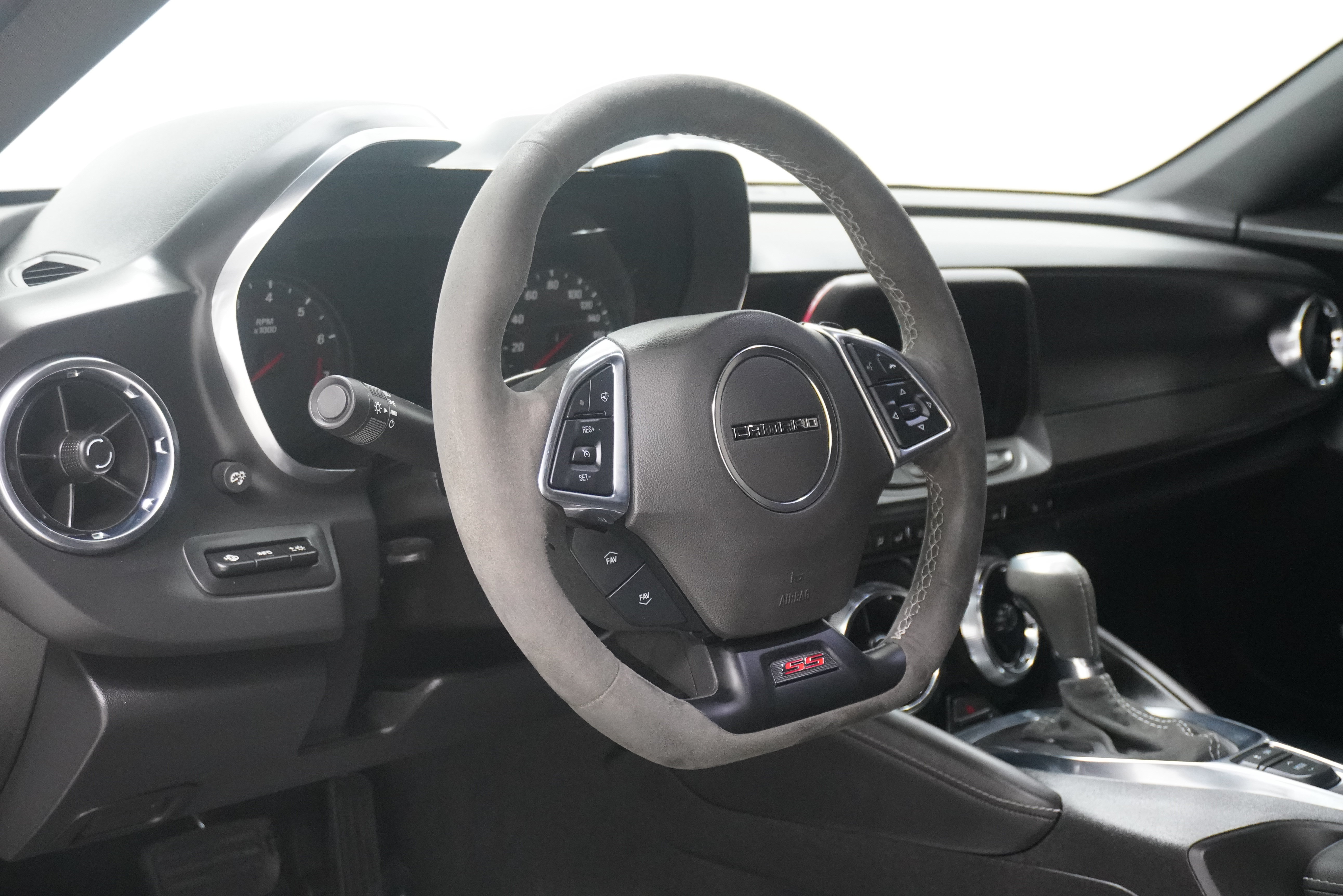 Used 2022 Chevrolet Camaro SS RWD image 10
