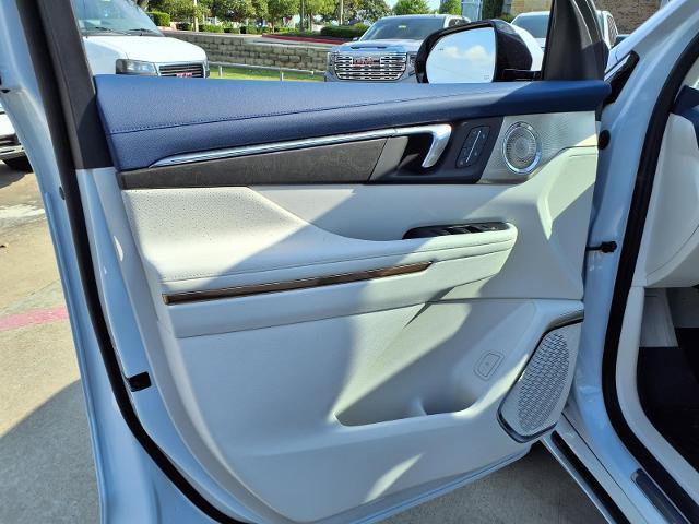 New 2026 Buick Enclave Avenir w/ Super Cruise Package FWD image 21