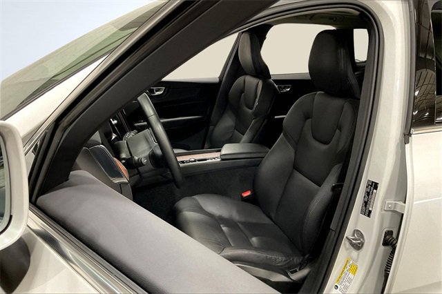 Certified 2023 Volvo XC60 B5 Plus image 26