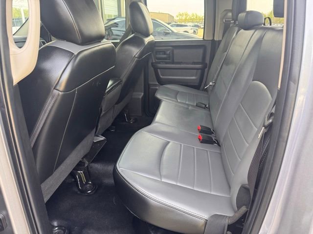 Used 2024 RAM 1500 Tradesman w/ Chrome Appearance Group RWD image 11