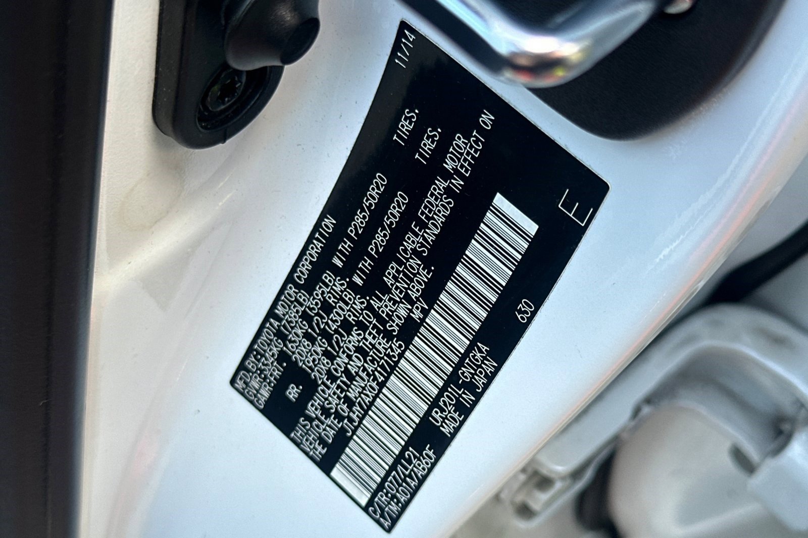 Used 2015 Lexus LX 570 4WD w/ Luxury Package image 42