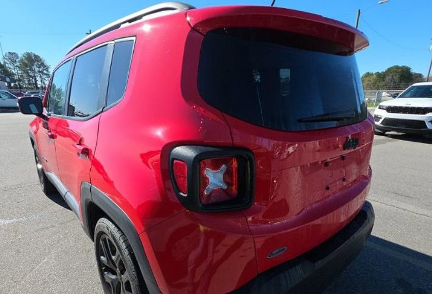 Used 2017 Jeep Renegade Altitude image 4