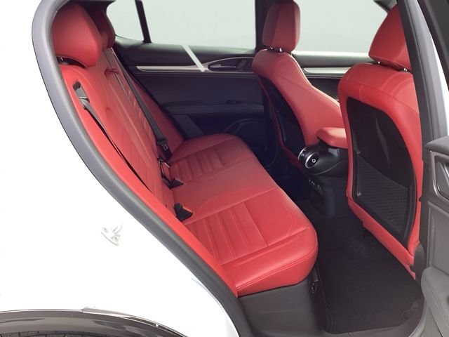 Used 2024 Alfa Romeo Stelvio Veloce image 25