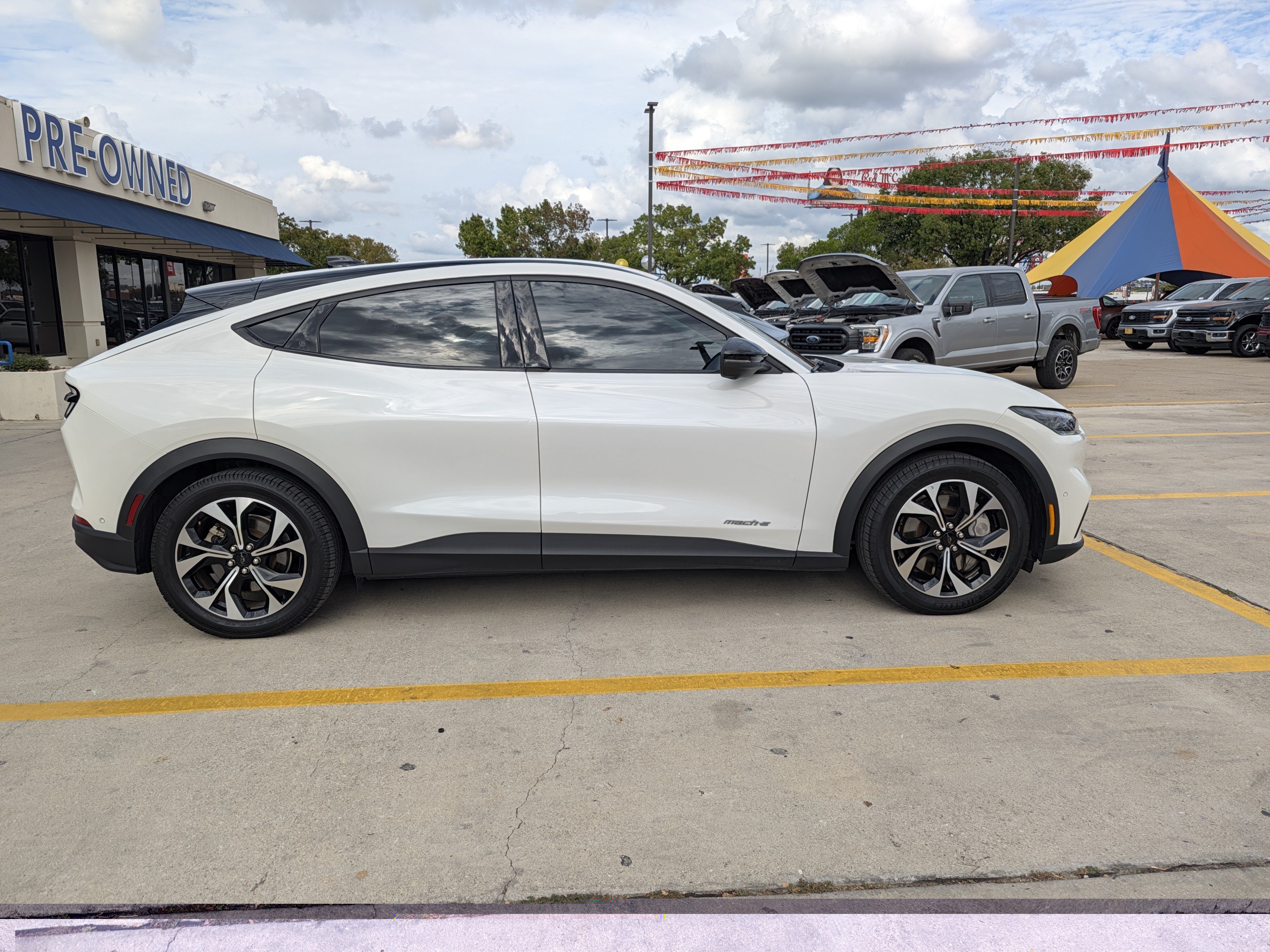 Used 2025 Ford Mustang Mach-E Select RWD image 4