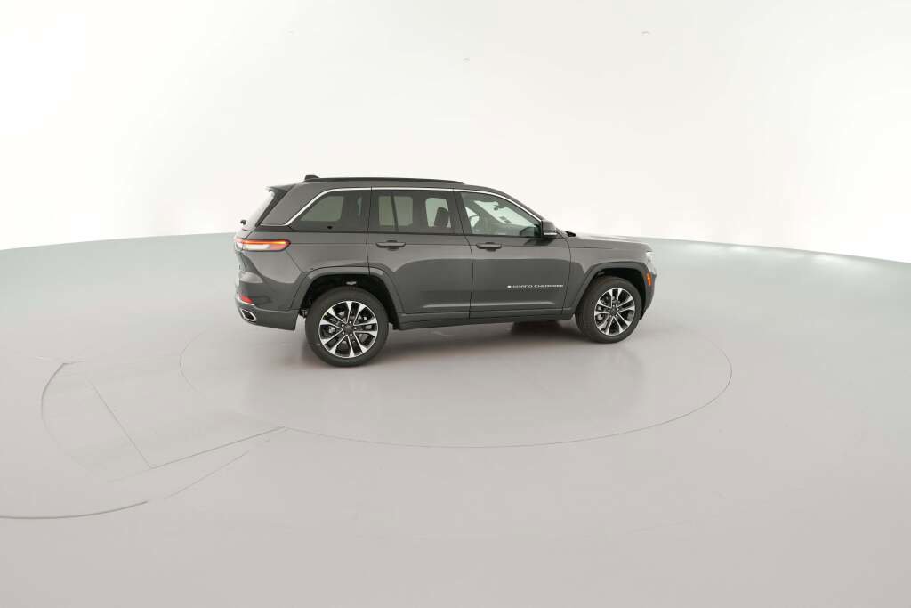 New 2025 Jeep Grand Cherokee Overland image 13
