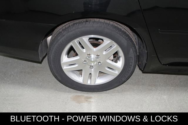 Used 2016 Chevrolet Impala LT FWD image 6