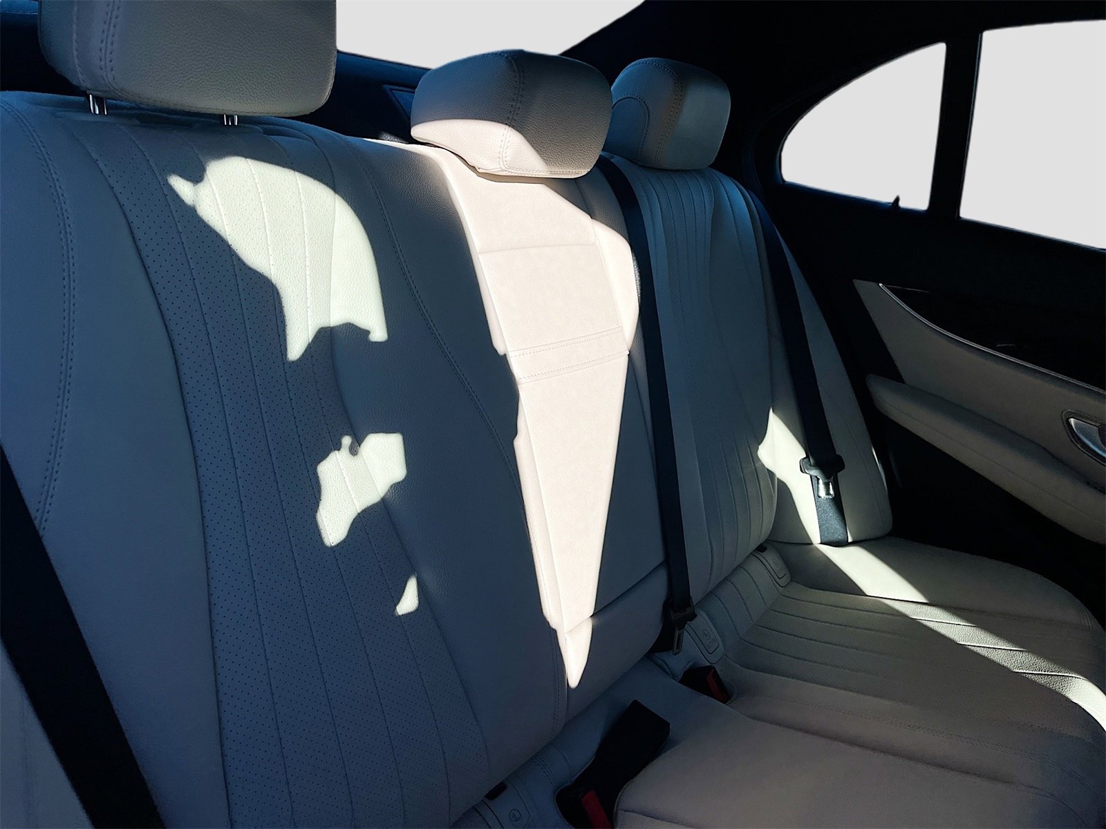 Used 2020 Mercedes-Benz E 450 4MATIC Sedan image 29