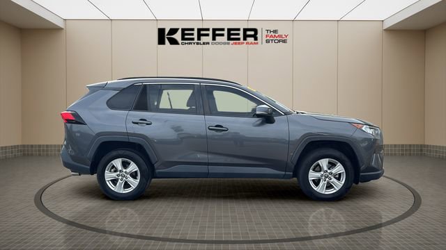 Used 2021 Toyota RAV4 XLE image 6
