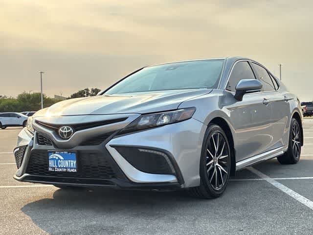 Used 2024 Toyota Camry SE FWD image 11