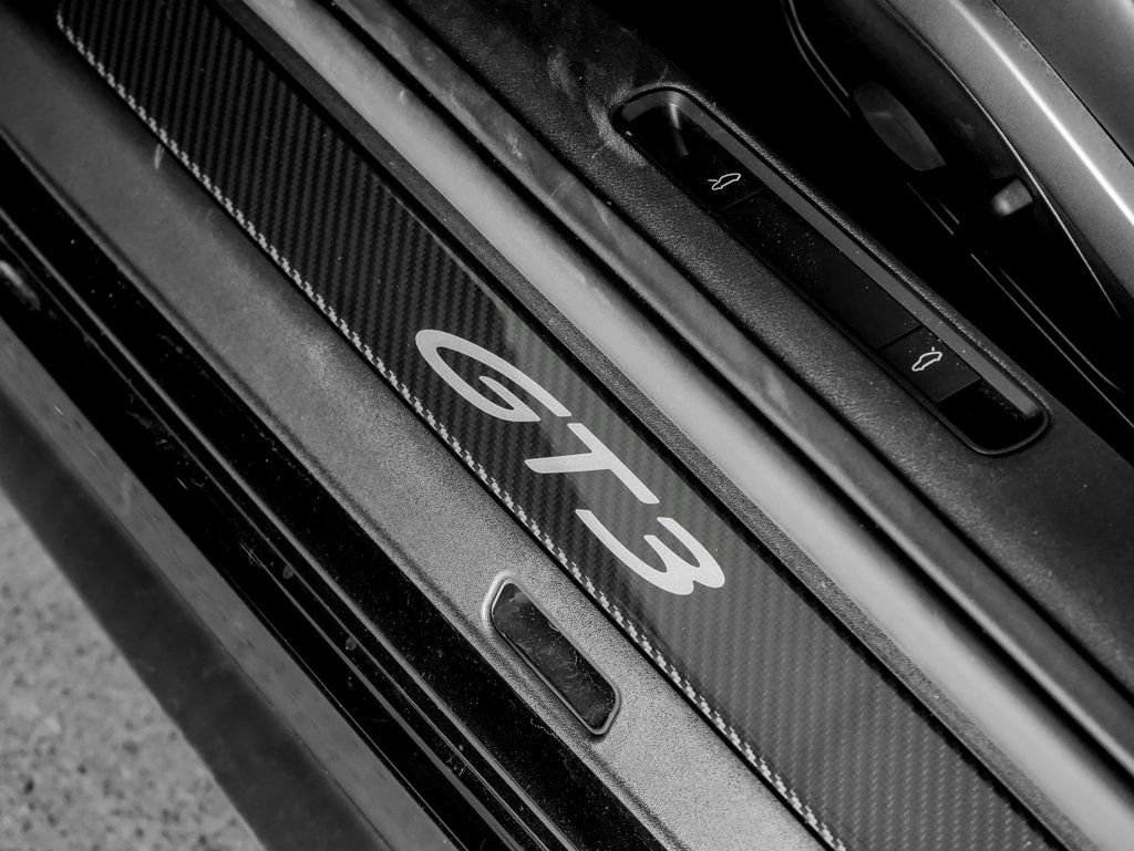 Certified 2024 Porsche 911 GT3 RWD image 14