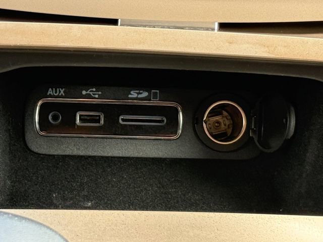 Used 2015 Jeep Grand Cherokee Summit AWD/4WD image 6