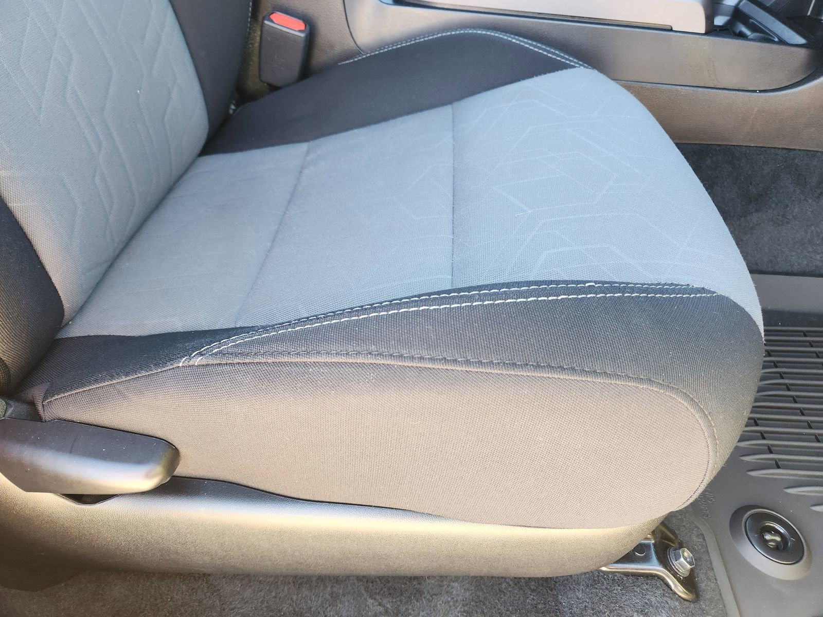 Used 2023 Toyota Tacoma TRD Off-Road image 28