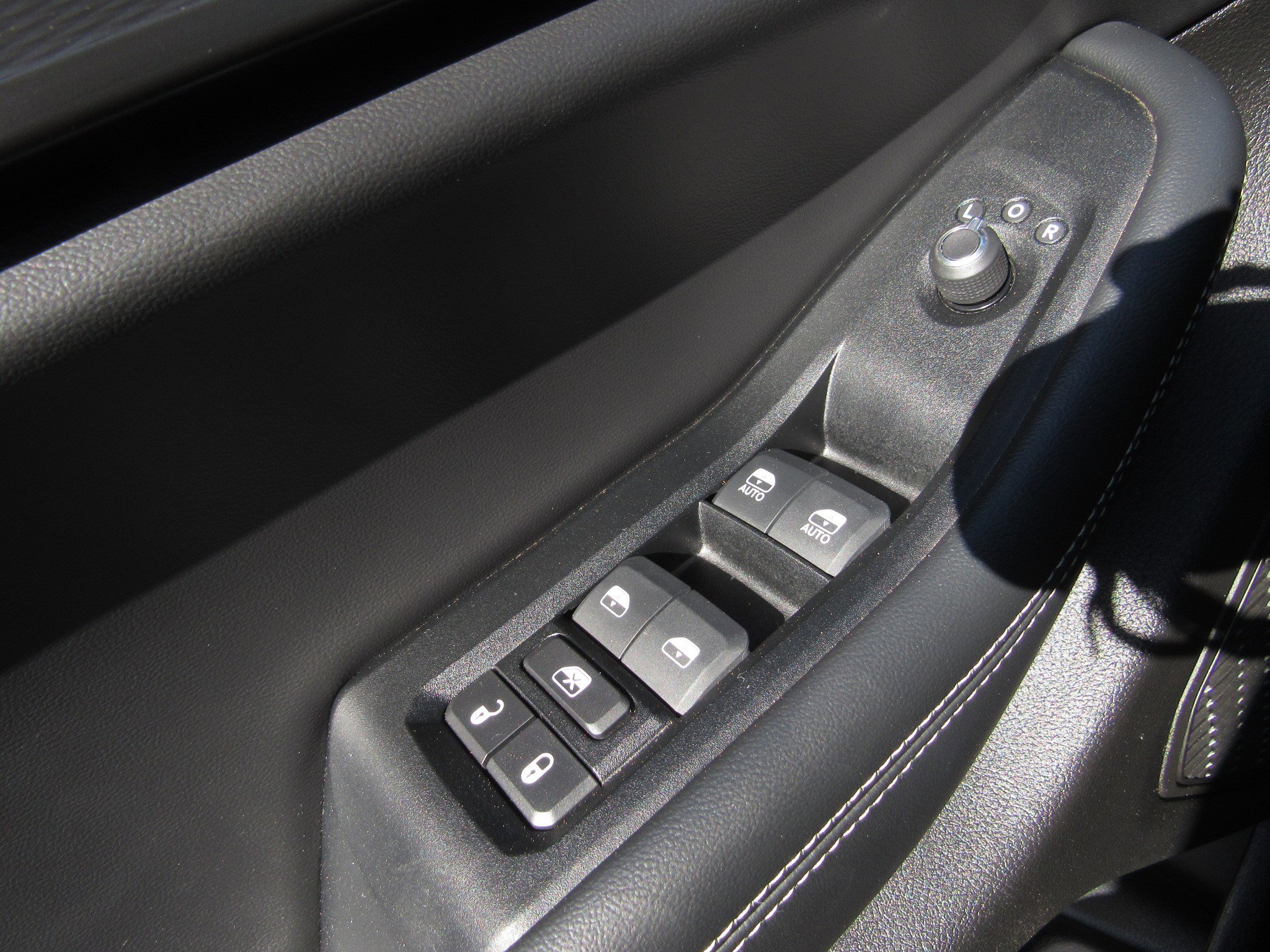 Used 2024 Jeep Grand Cherokee Laredo X w/ Trailer Tow Package image 21