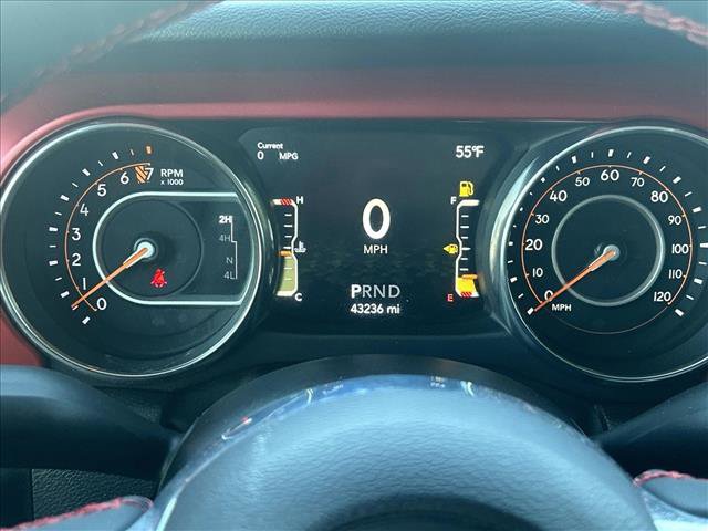 Used 2023 Jeep Gladiator Rubicon w/ LED Lighting Group AWD/4WD image 9