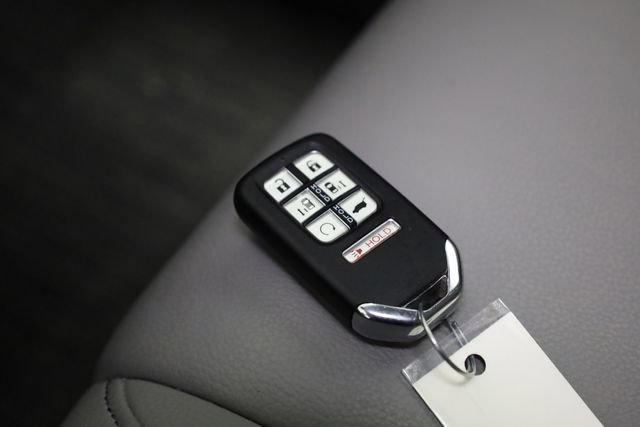 Used 2024 Honda Odyssey Touring image 32